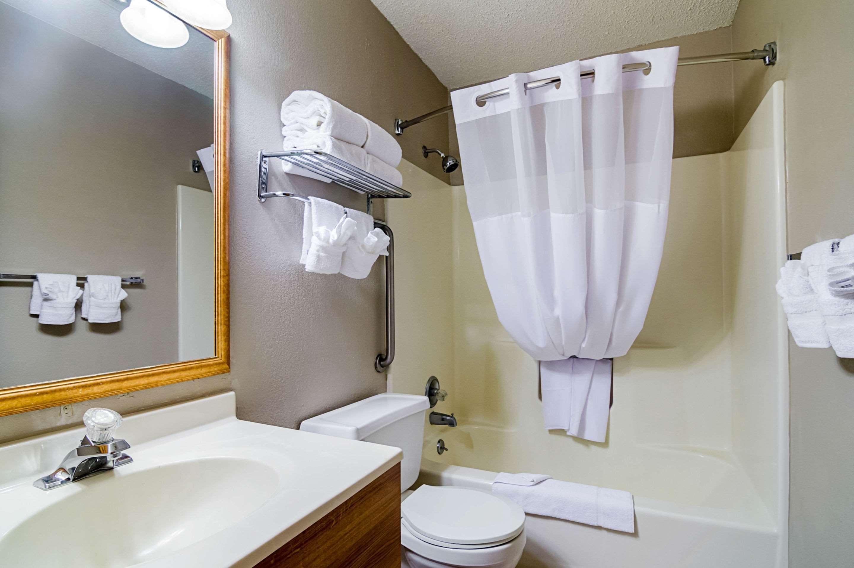 Quality Inn Sidney I-80 Bagian luar foto