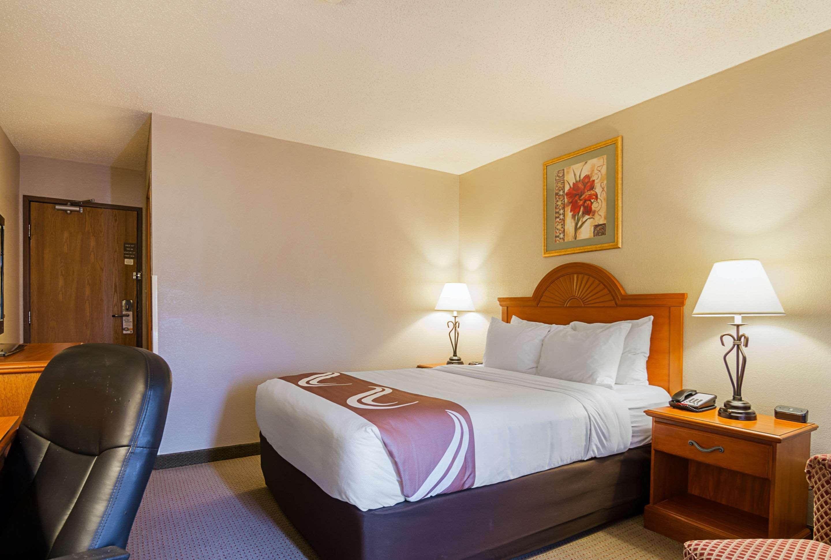 Quality Inn Sidney I-80 Bagian luar foto