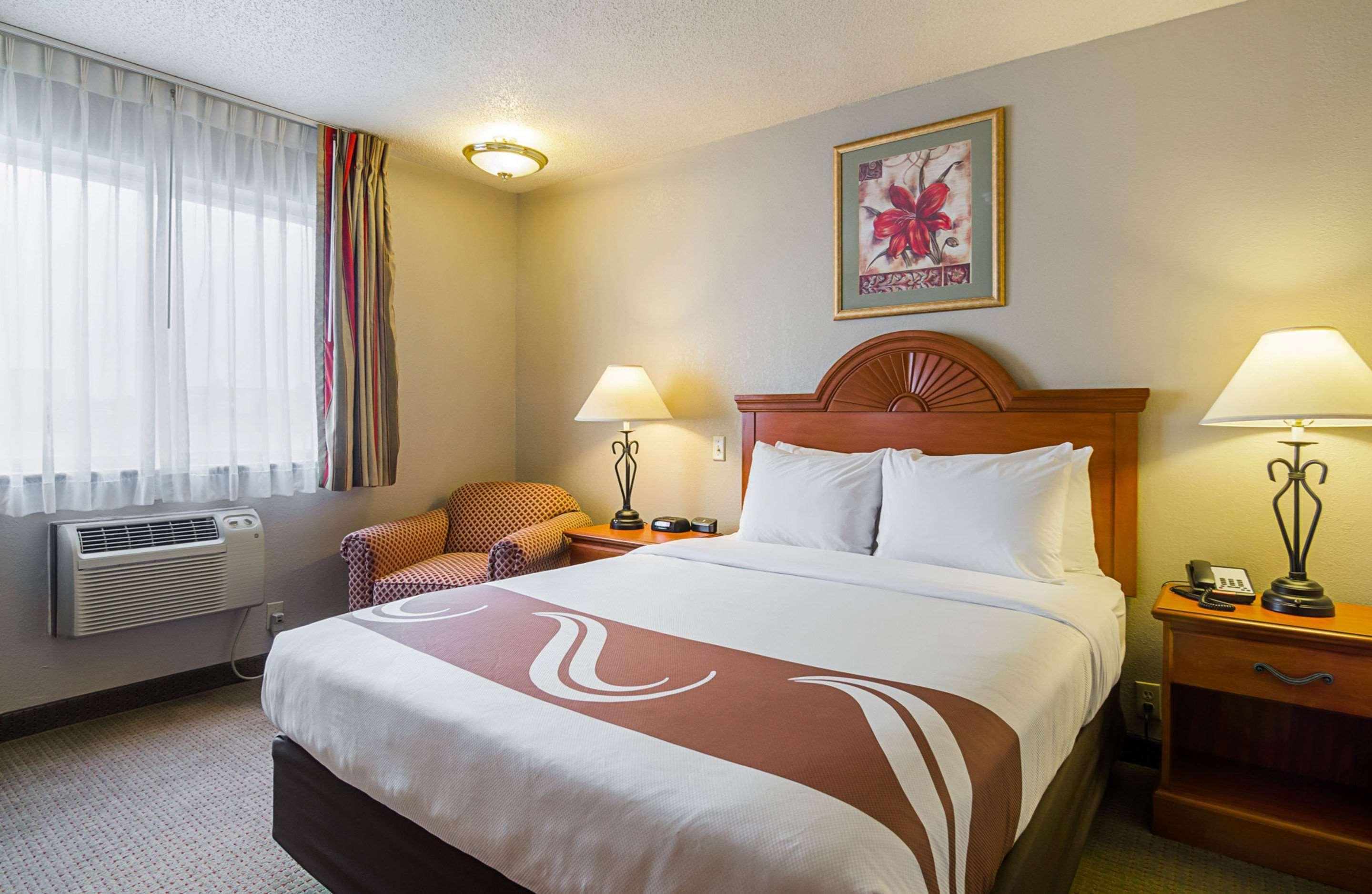 Quality Inn Sidney I-80 Bagian luar foto