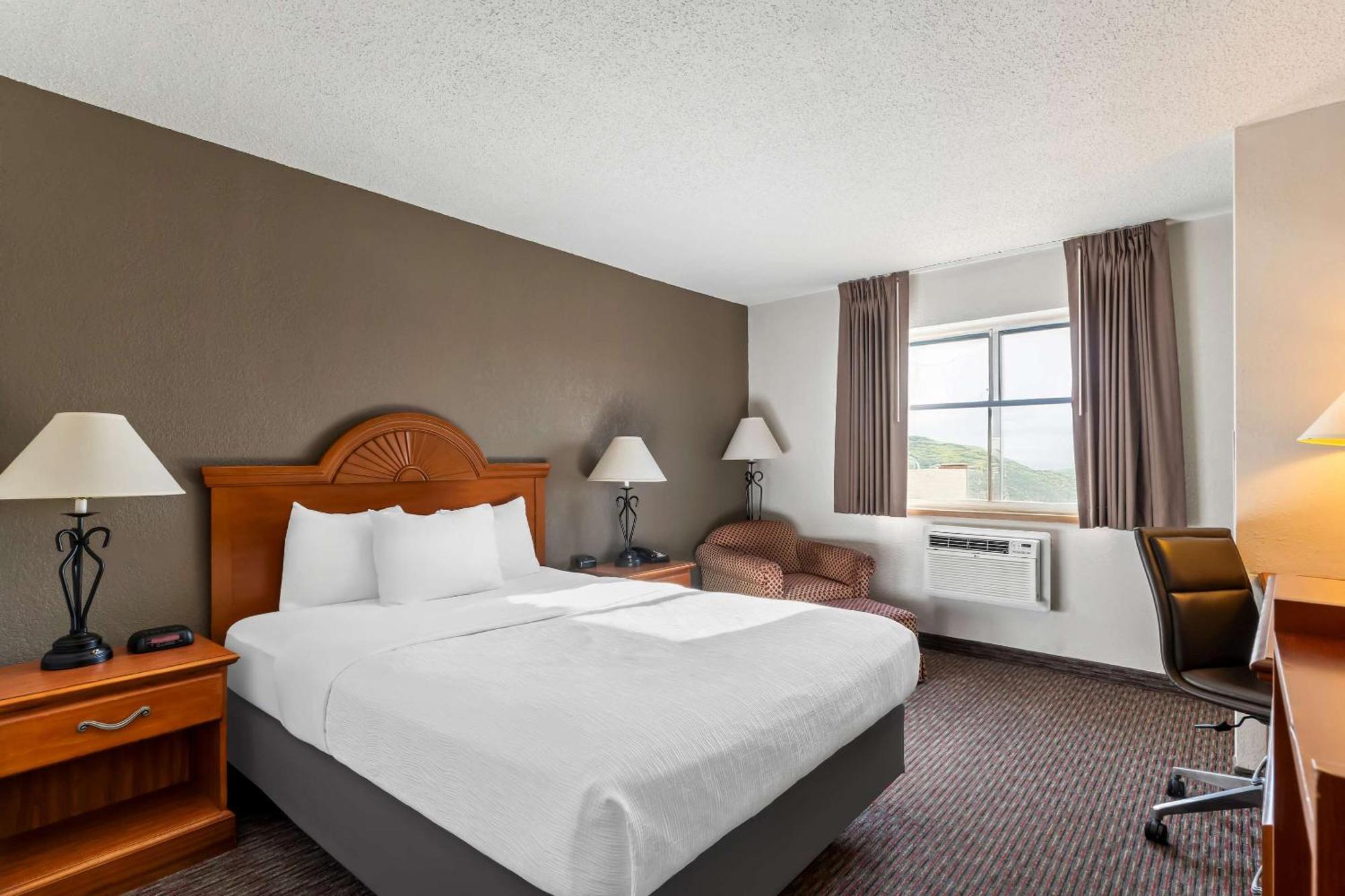 Quality Inn Sidney I-80 Bagian luar foto