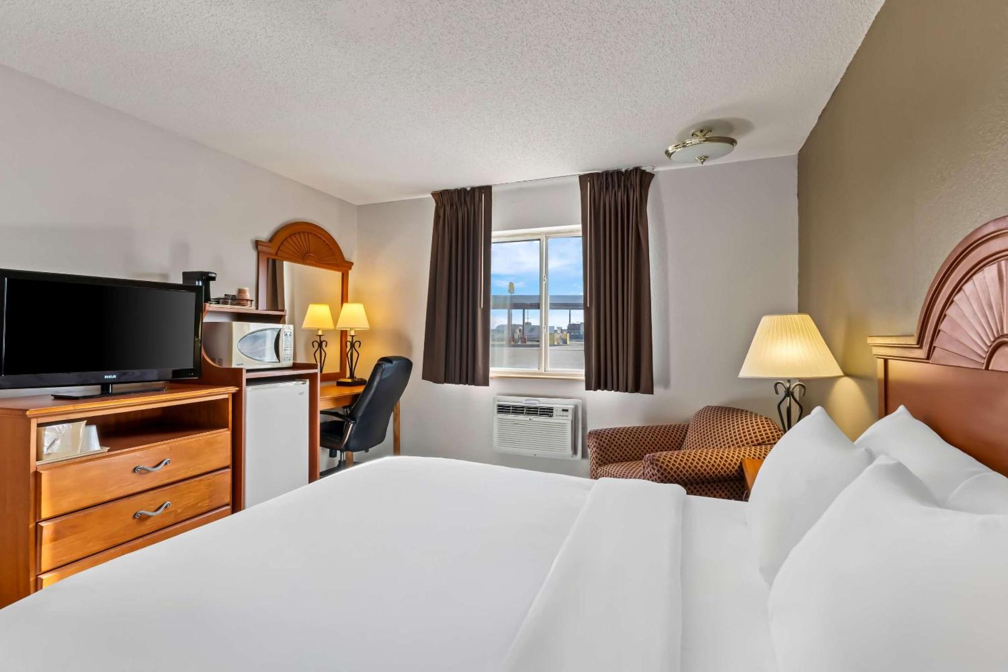 Quality Inn Sidney I-80 Bagian luar foto